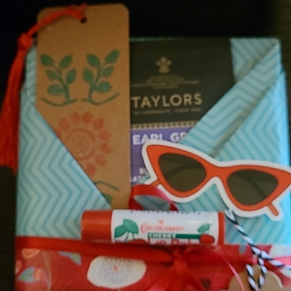 Gift Blind Fiction book - Picture 3 of 6